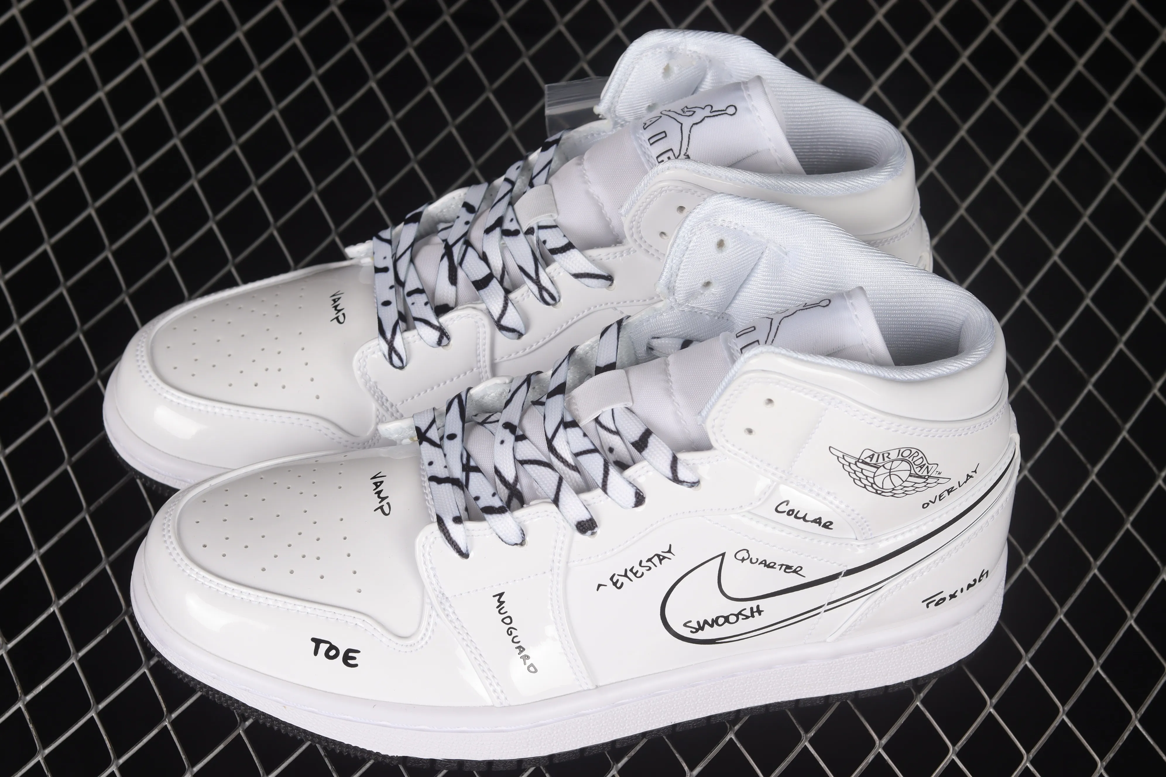 All Categories Air Jordan Jordan Series Basketball Shoes Air Jordan 1 Mid Air Jordan 1 Mid GS "Schematic" AJ1 Joe 1 White Graffiti Zhongbang Basketball Shoes DQ1864-100